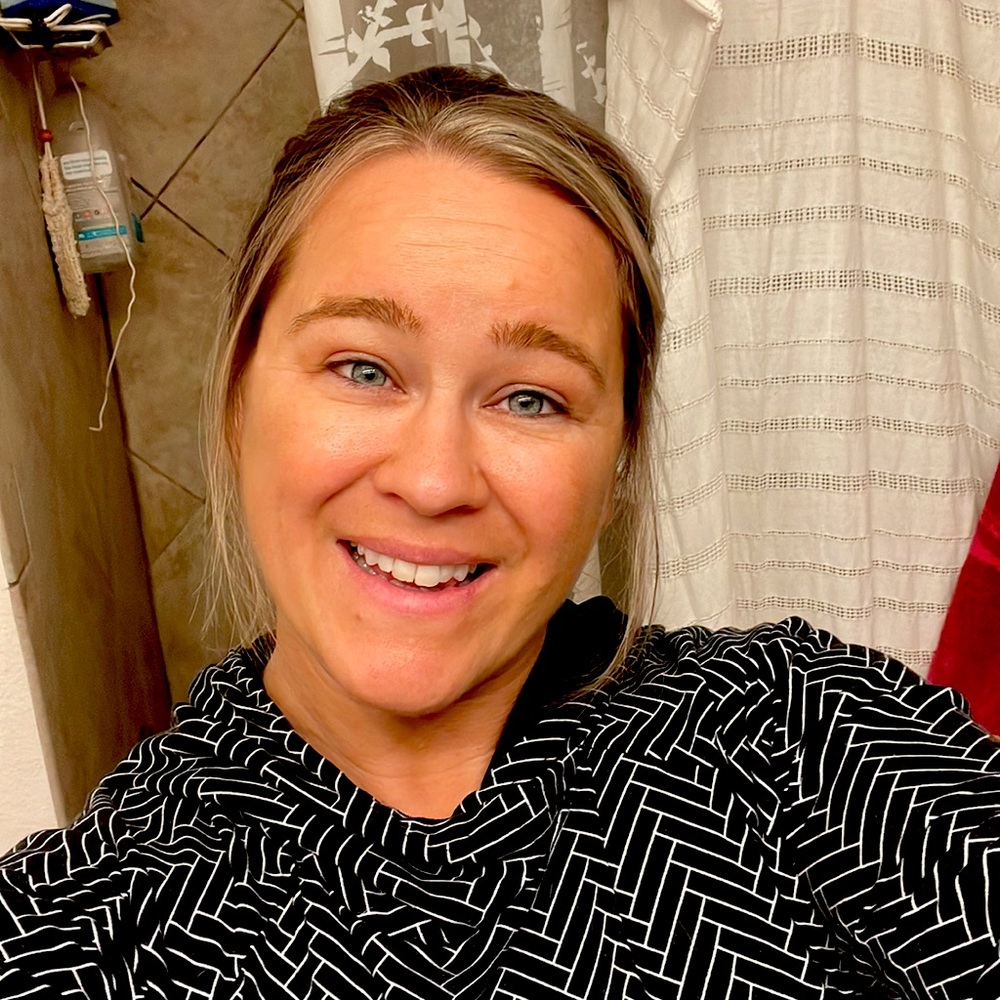Meet your Posher, Bobbi jo